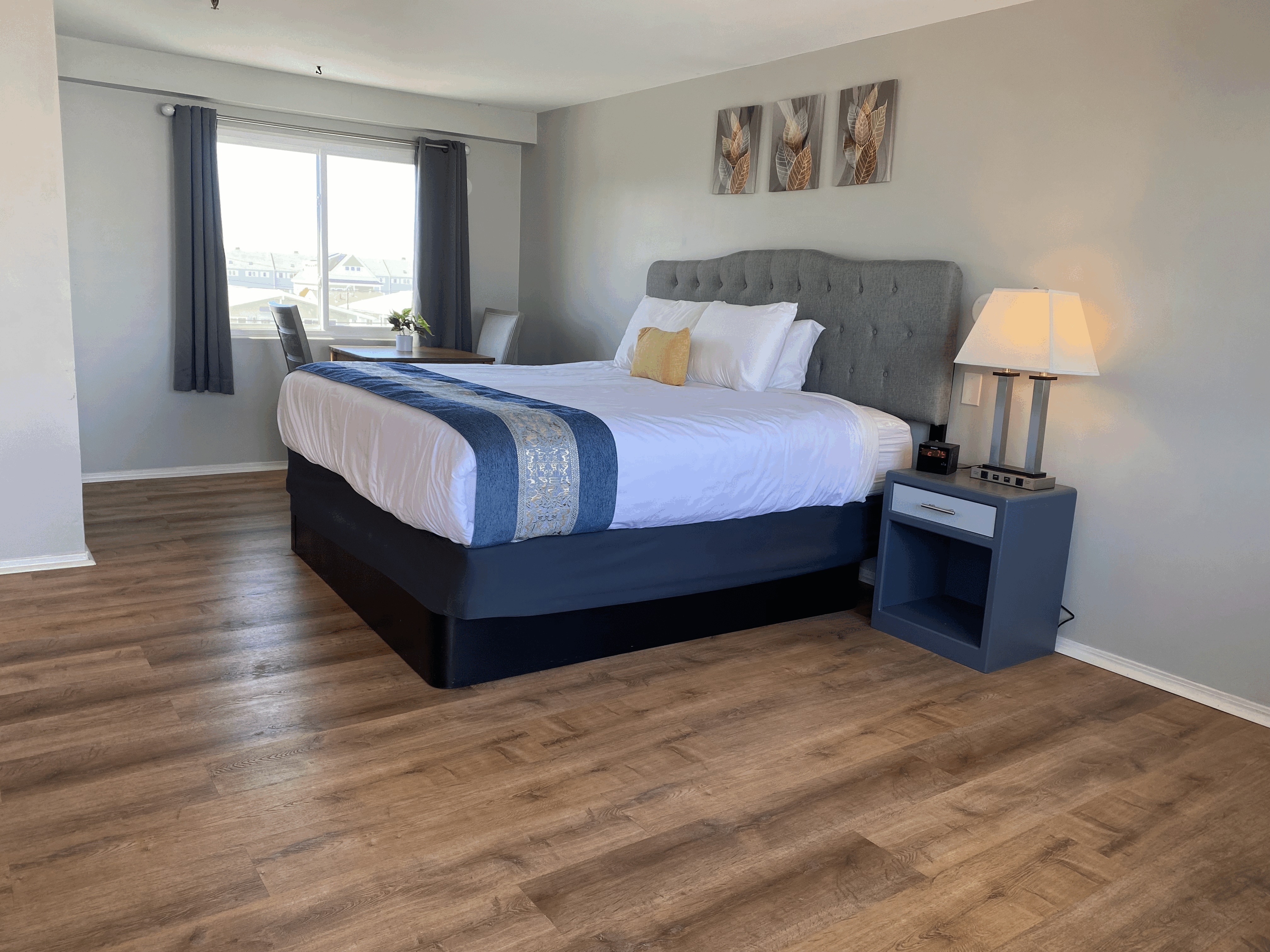 King room on the first floor at Ways Motel, Hampton, NH